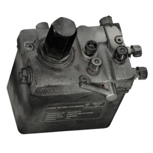 Hydraulic hand pump for cabin lifter